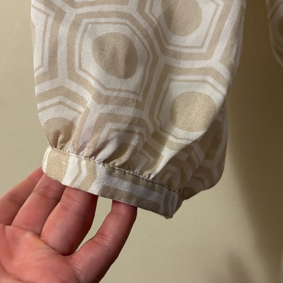 New York & Company Cream Geometric Long Sleeve Blouse - Picture 10 of 15